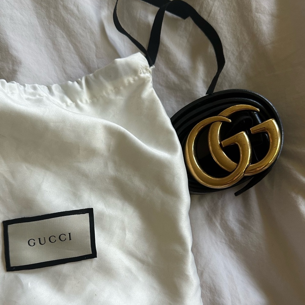 Authentic Gucci Belt / black